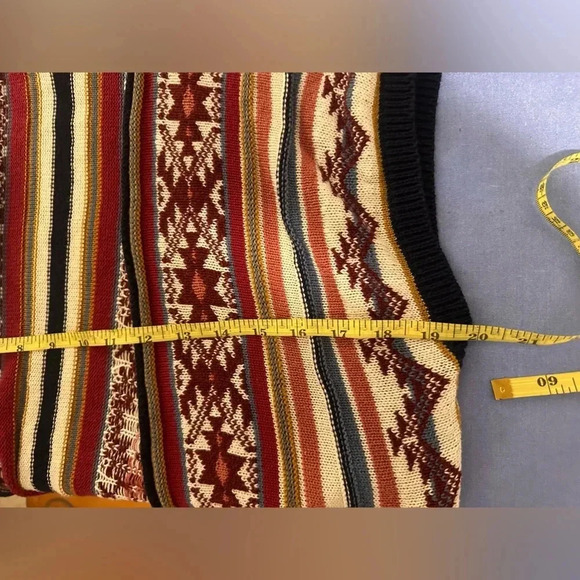 Colorful Striped Knit Vest - Picture 5 of 6